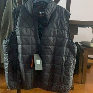 Men’s Hawke and Co Sport Performance Vest